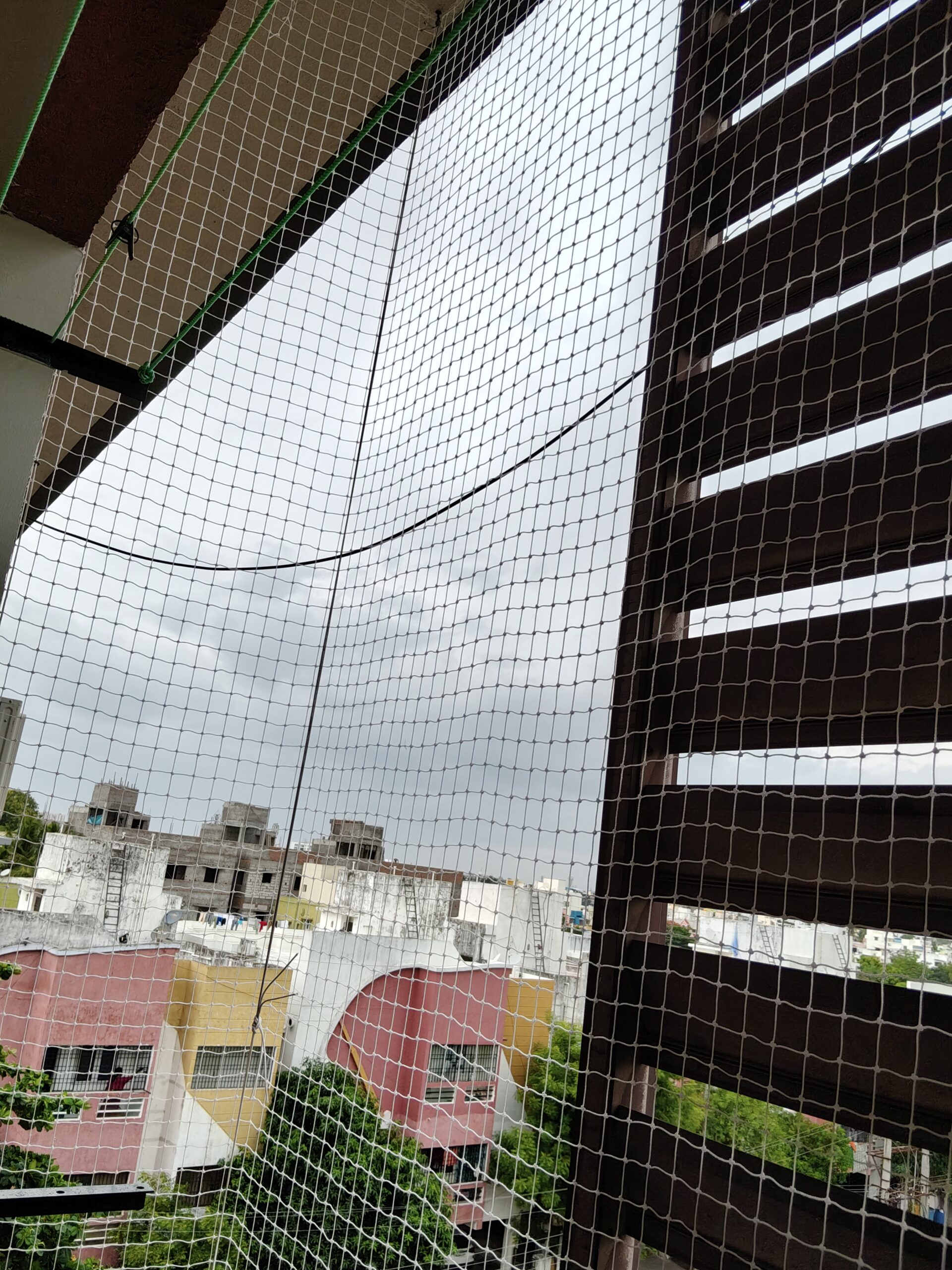 Cloth hangers in Adyar